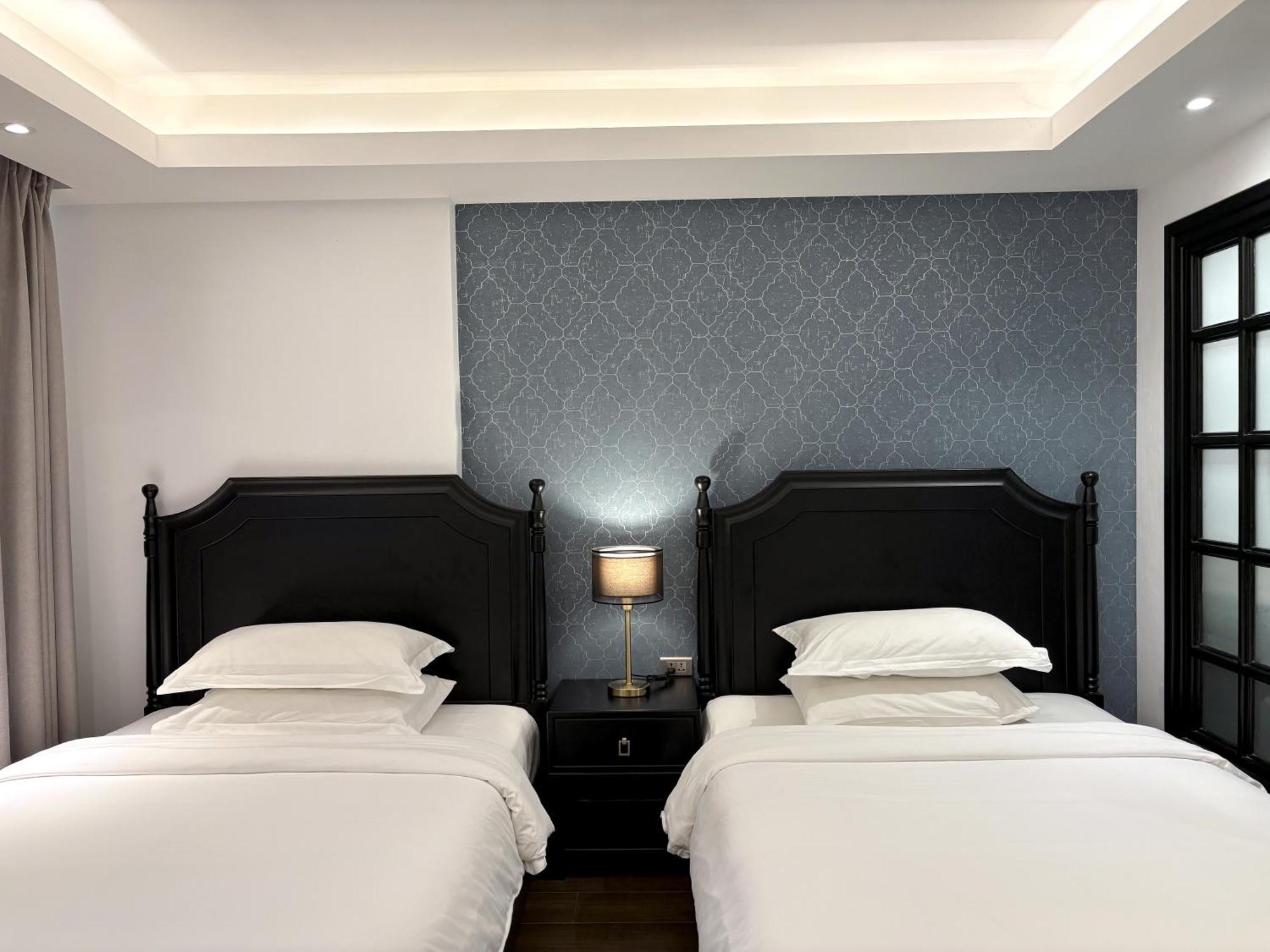 Glory Boutique Suites 清迈古城荣耀精品酒店 Chiang Mai Dış mekan fotoğraf