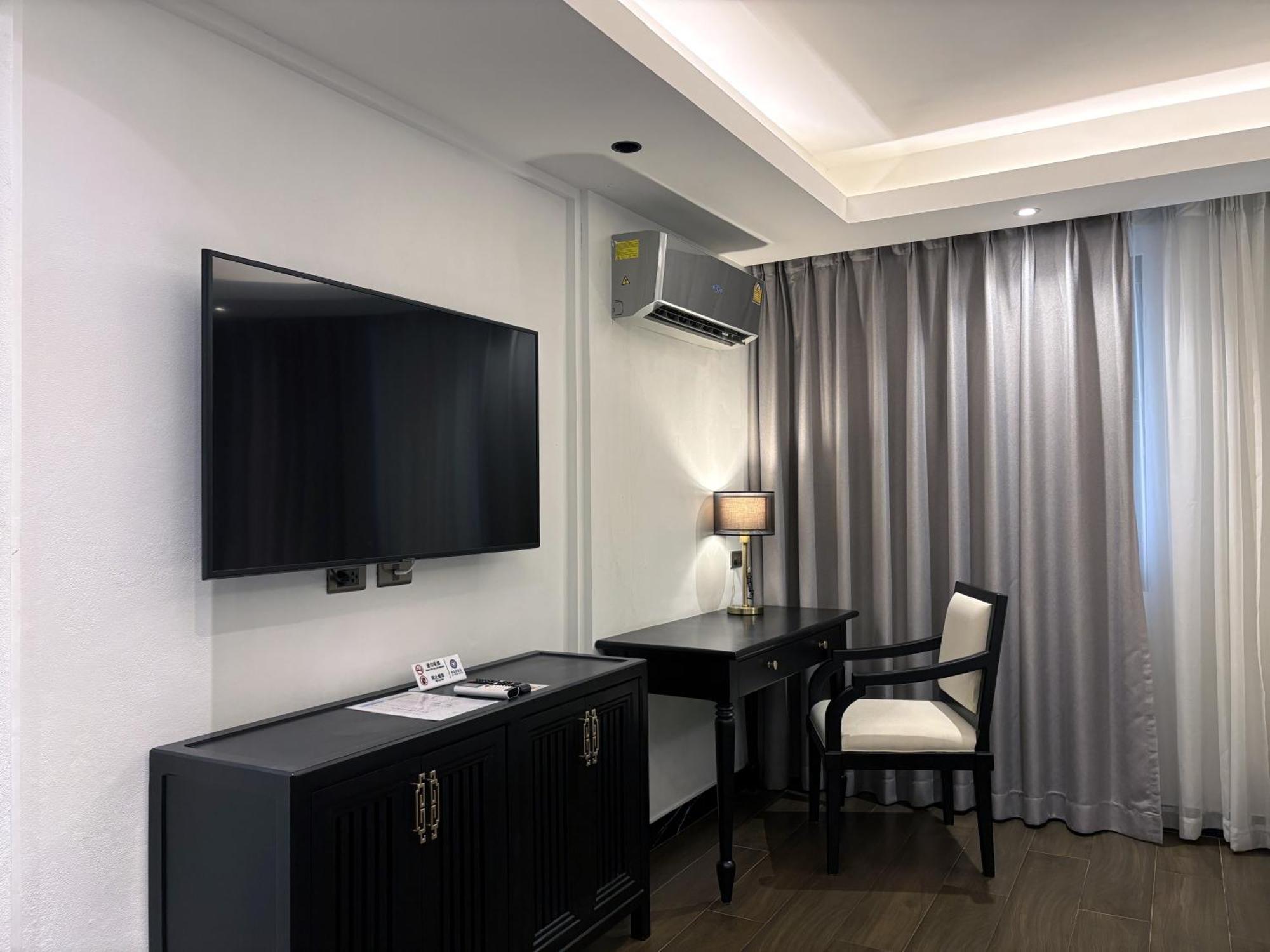 Glory Boutique Suites 清迈古城荣耀精品酒店 Chiang Mai Dış mekan fotoğraf